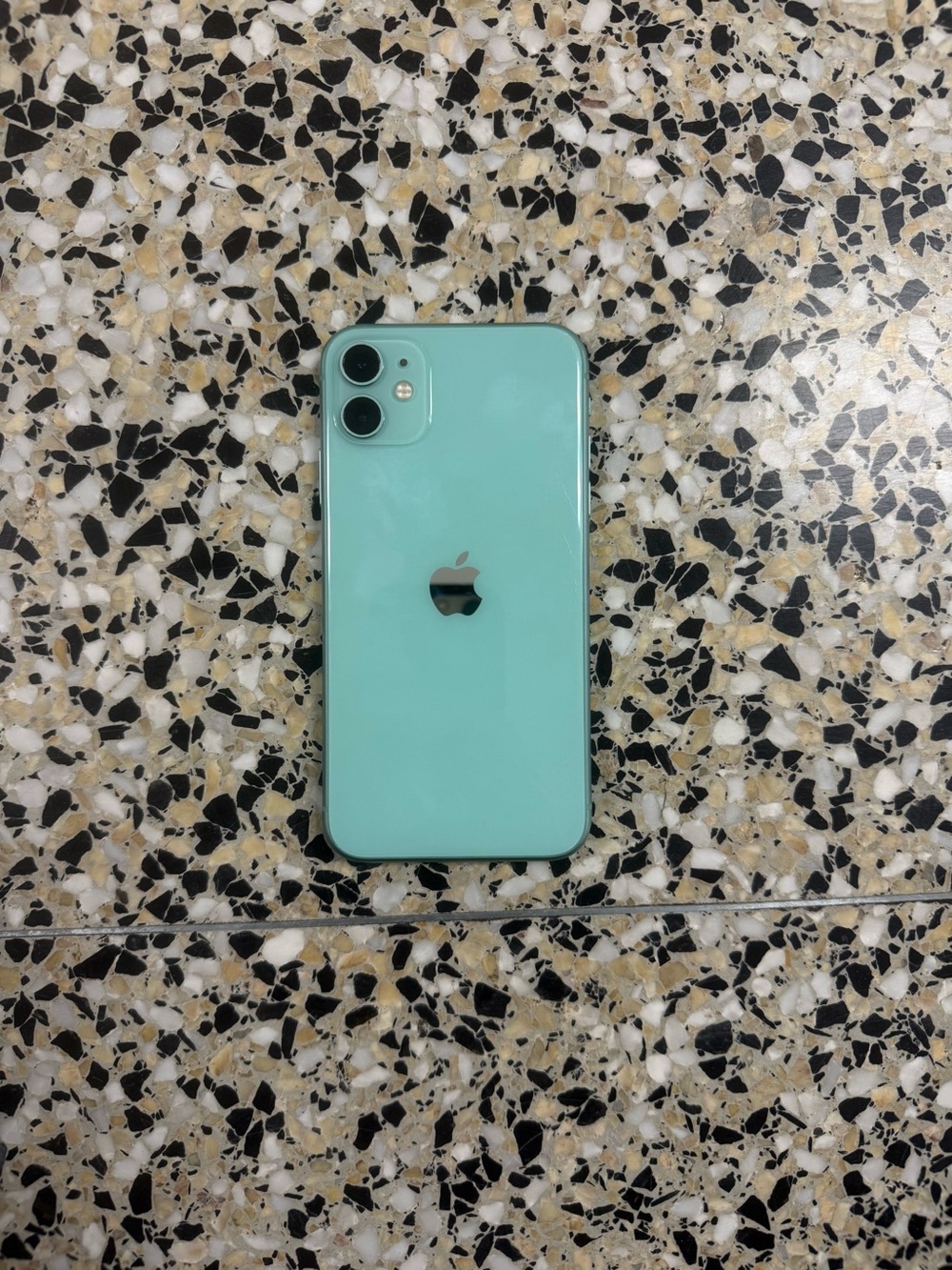 I PHONE 11